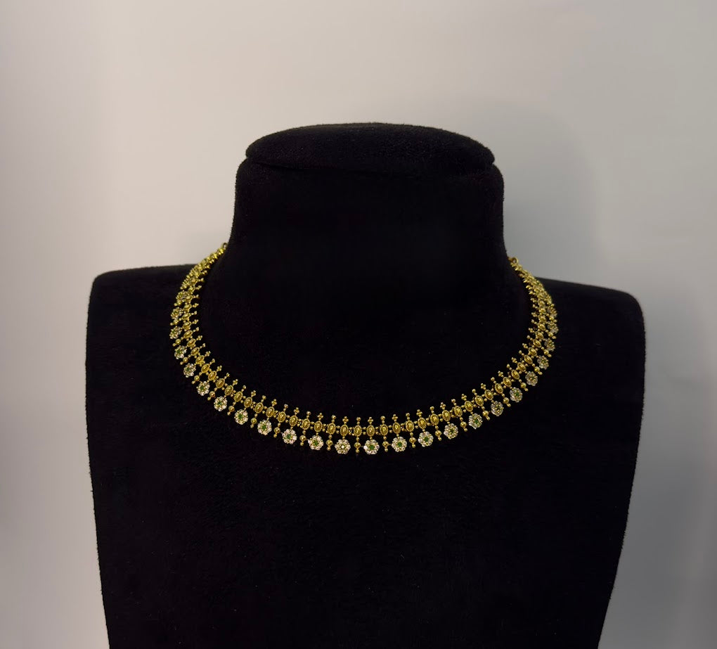 Beautifull Small Flower Necklace