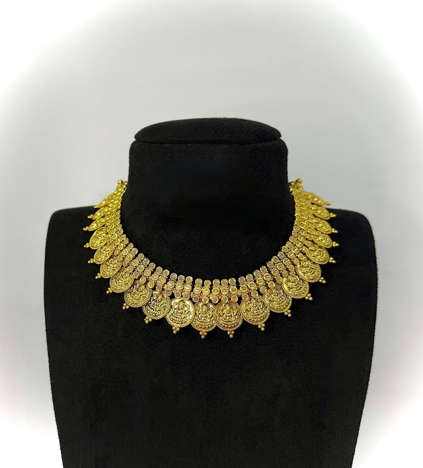 Antique Kasina Sara Short Necklace