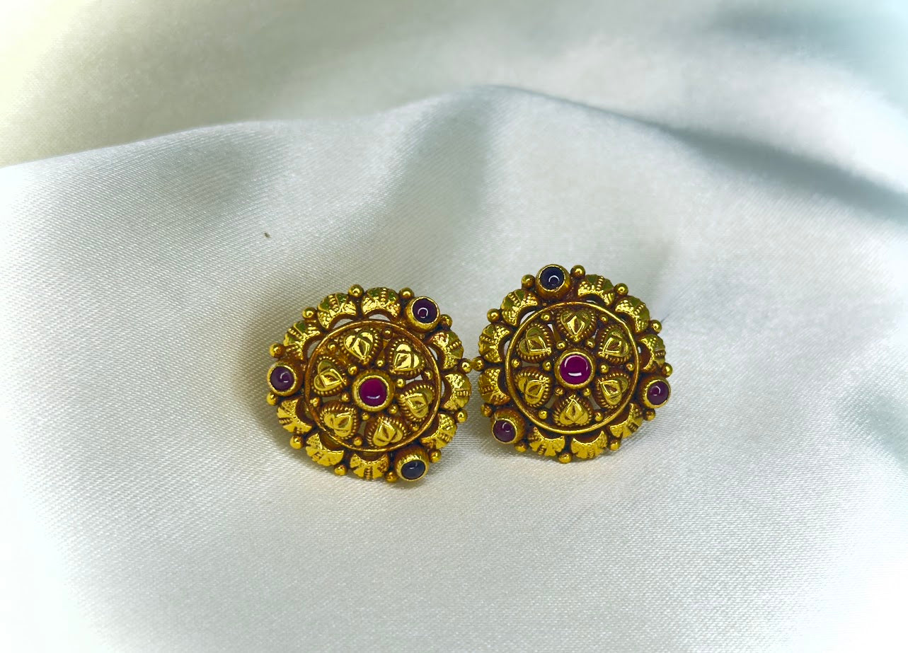 Simple Temple Design Stud