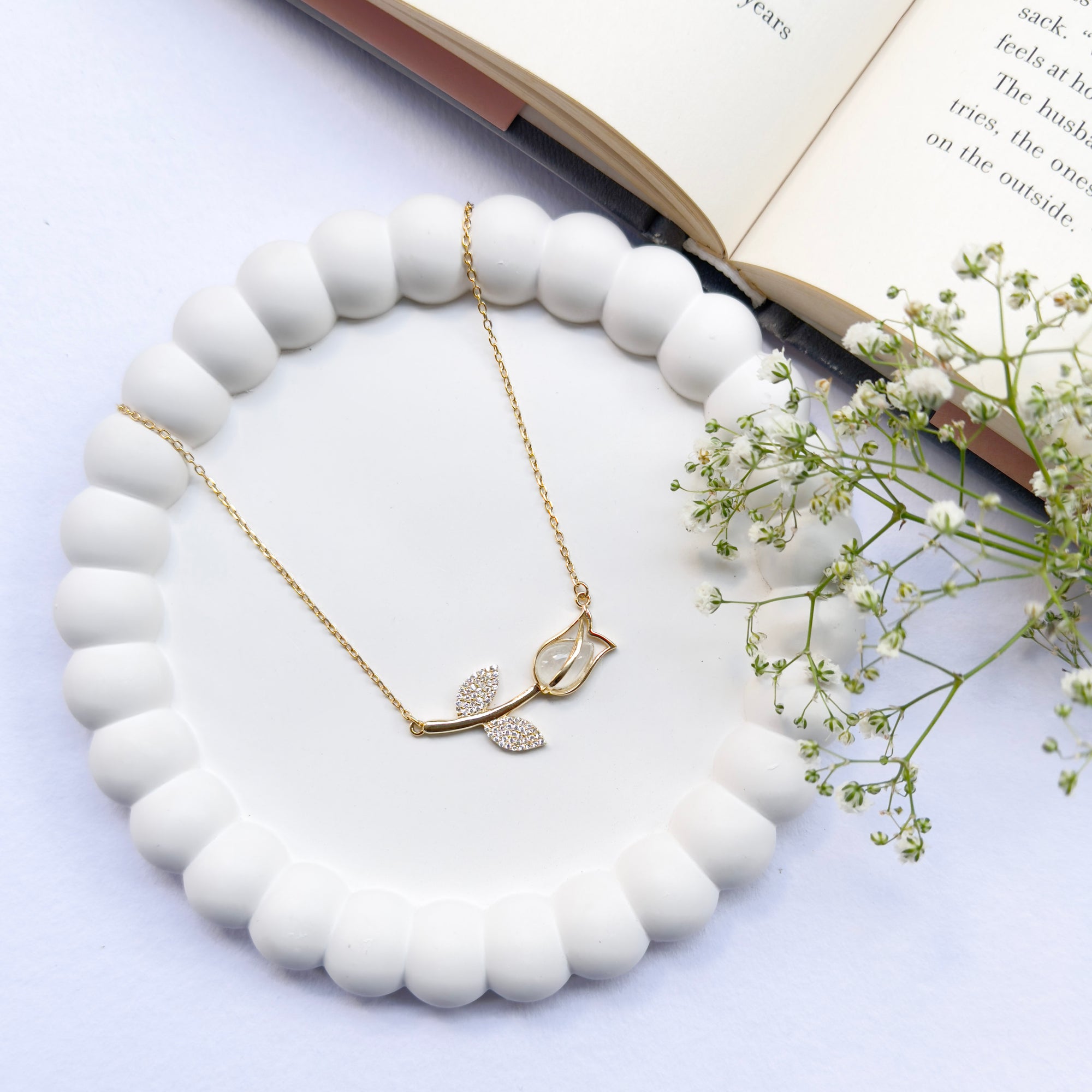 White Rose Necklace