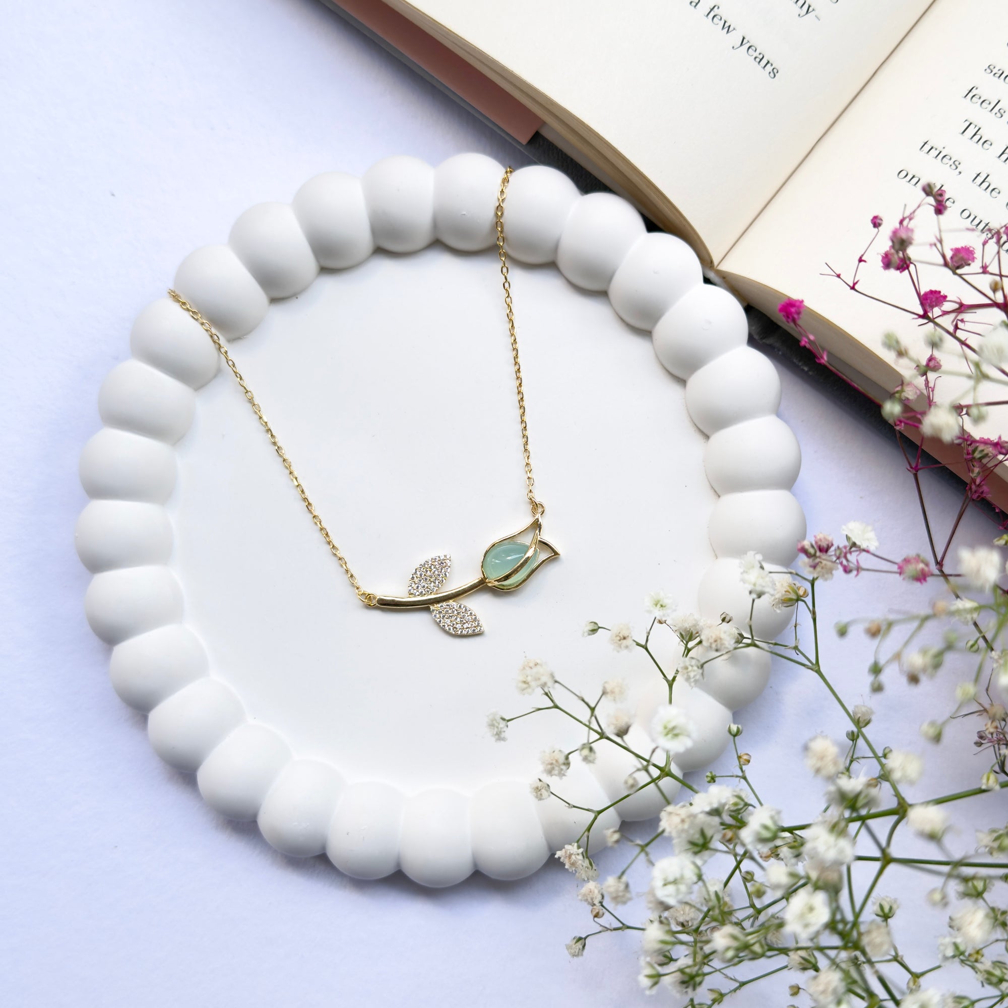 Golden Stem Bloom Necklace