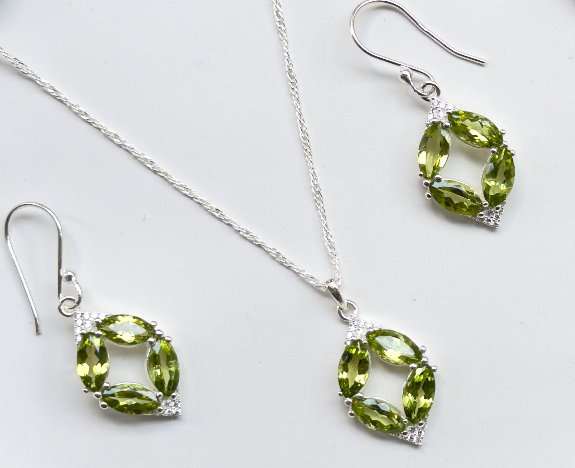 Leaf Luxe Pendant Set