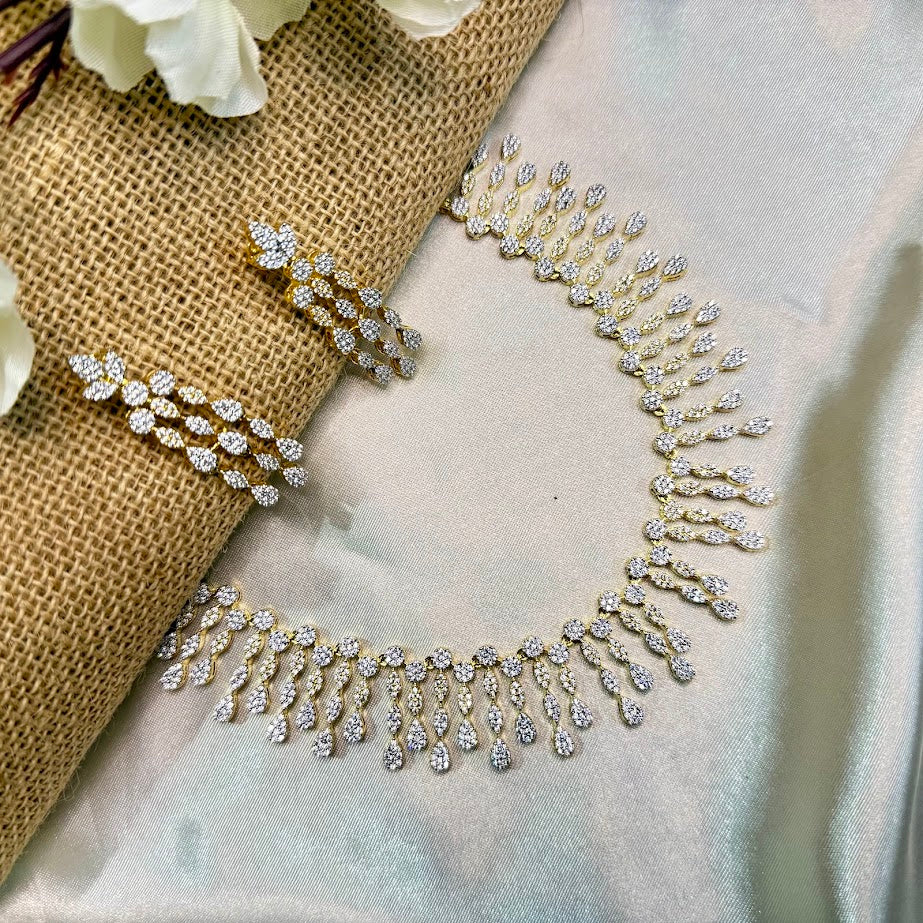 Stunning White Short Necklace set