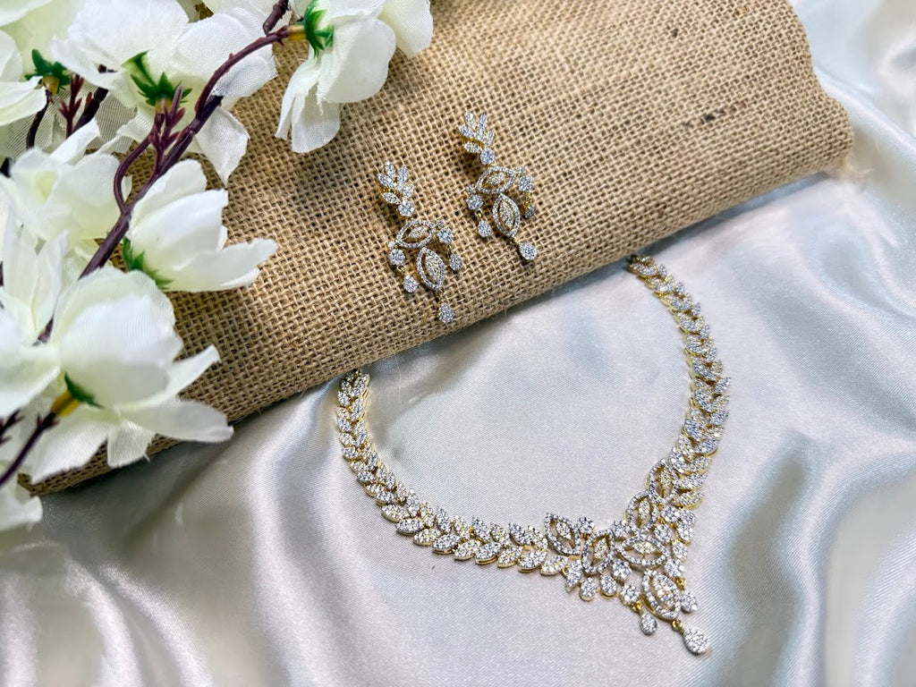 Leaf Design Diamond Necklace Set