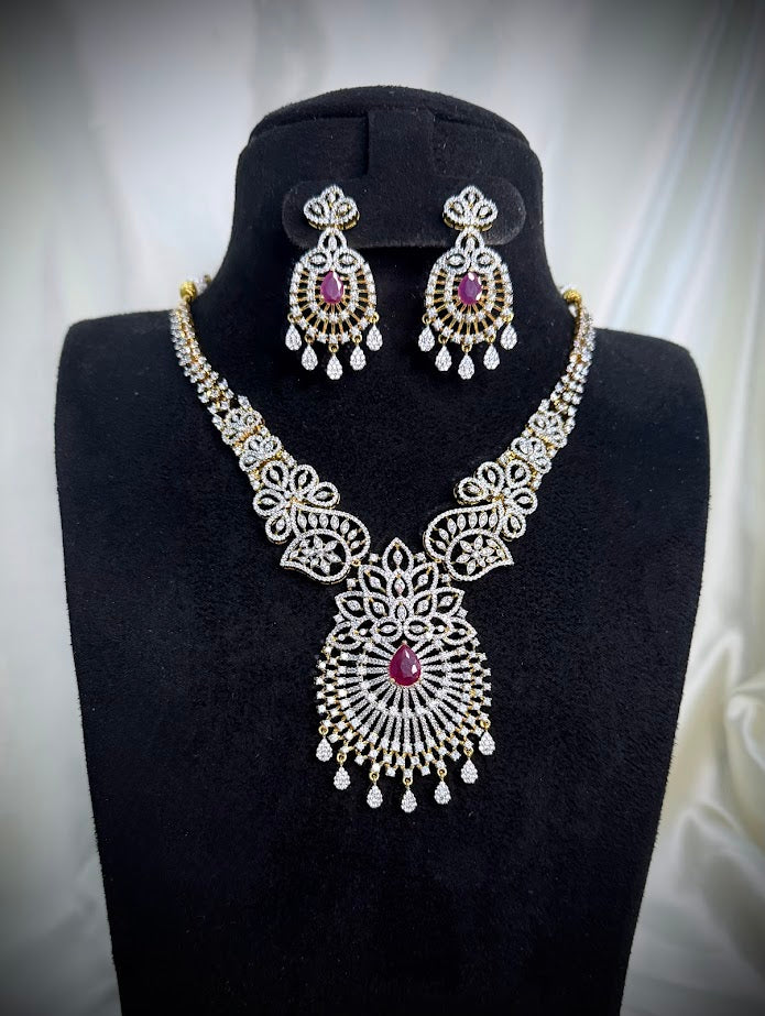 Stunning Diamond Design Necklace Set