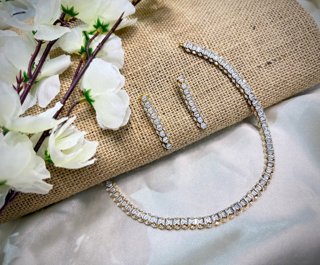 Sleek Shine Swarovski design Necklace