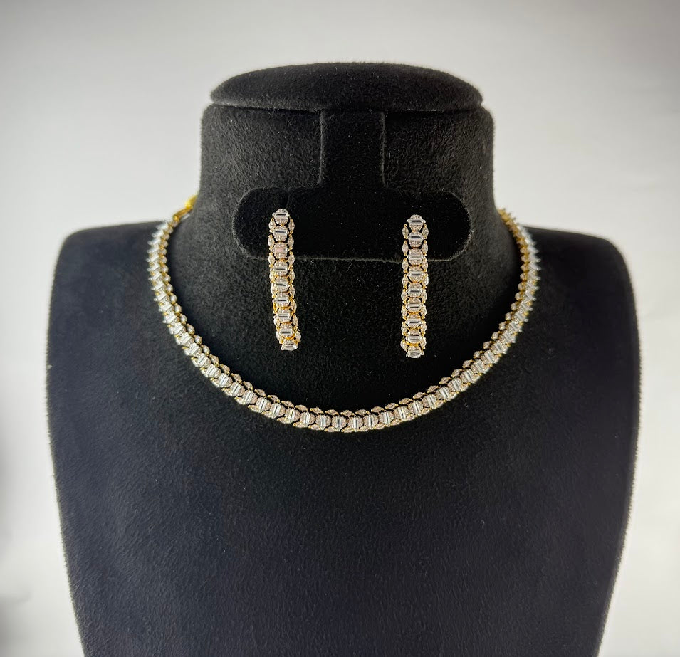 Sleek Shine Swarovski design Necklace