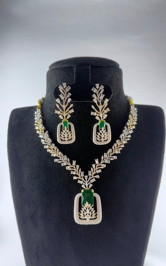 Emerald Stone Centered Leaf Pattern