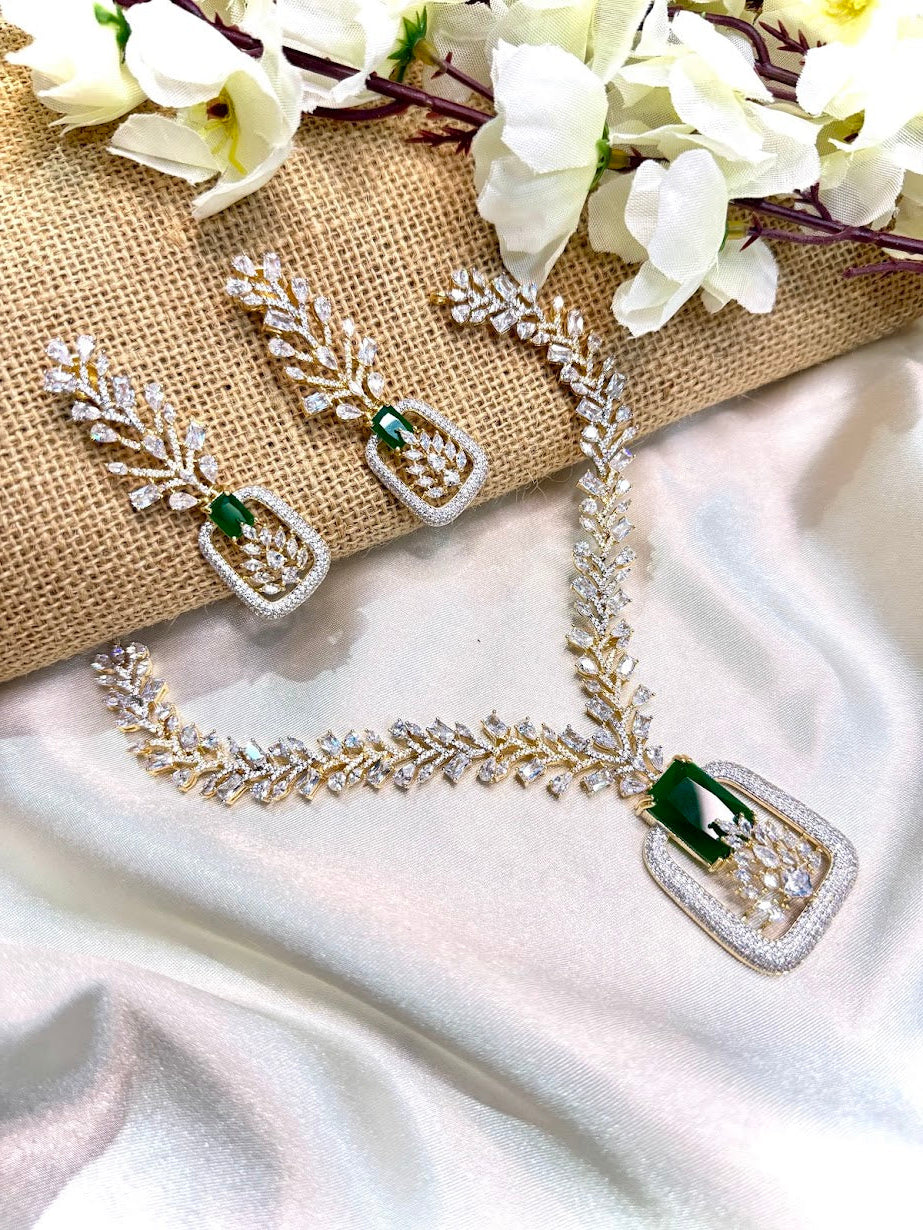 Emerald Stone Centered Leaf Pattern